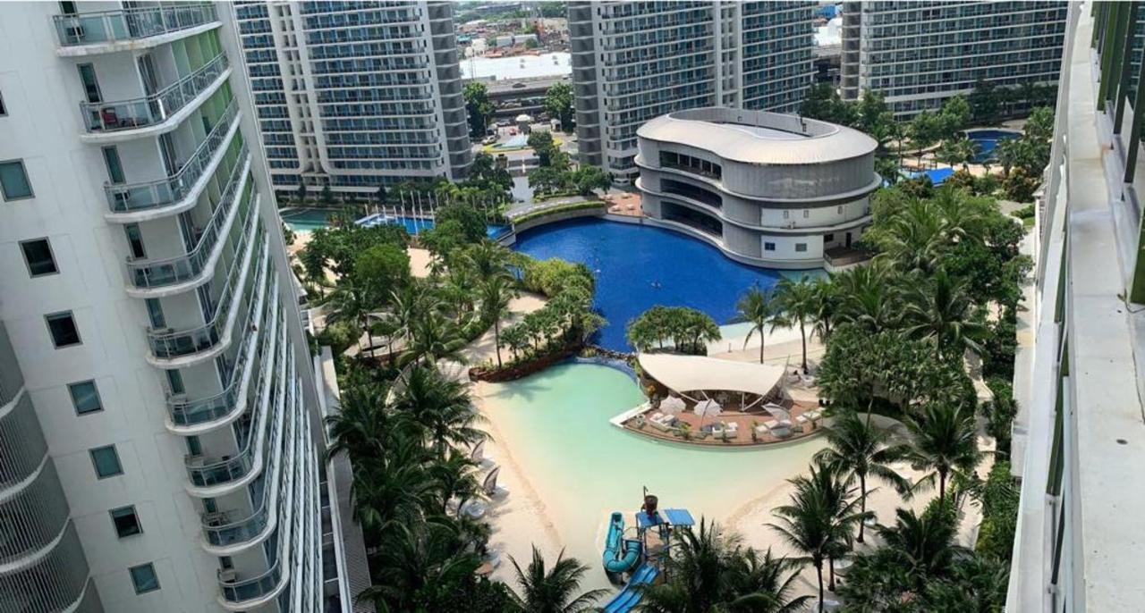 Resort Azure Urban *